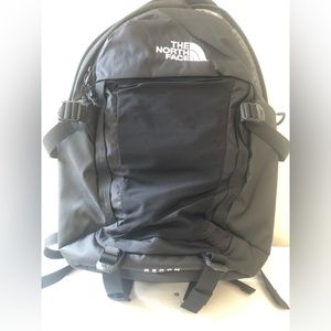 NEW North Face Recon Backpack (Brand new, but forgot to return in time)